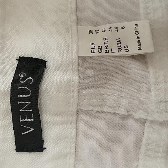 Venus White Denim Stretch Mini Zipper Accent Skirt - Size 6 - Picture 4 of 8